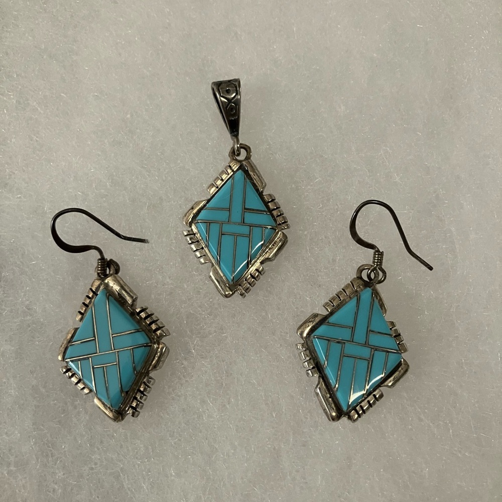 Native American Inlay Pendant & Earring Set - Picture 3 of 10